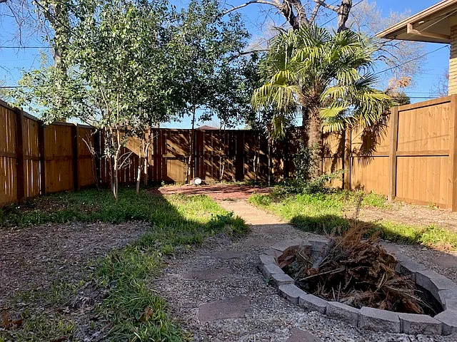 2727 Alco Ave — Photo 13
