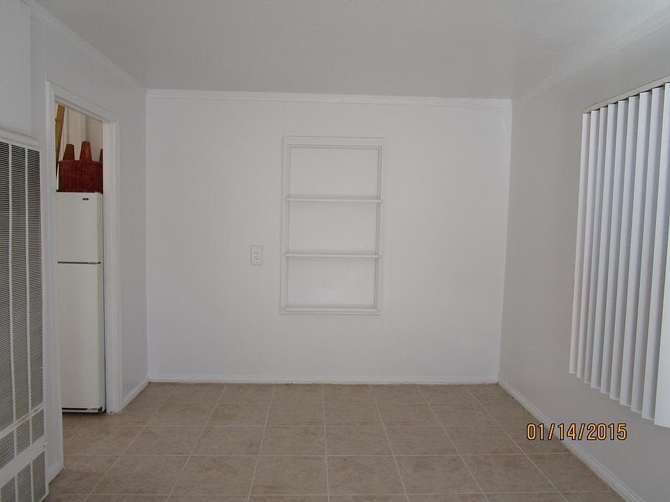 1st image of 4764 Ingraham St