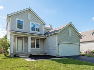 200 Breckenridge Dr, Gilberts, IL 60136