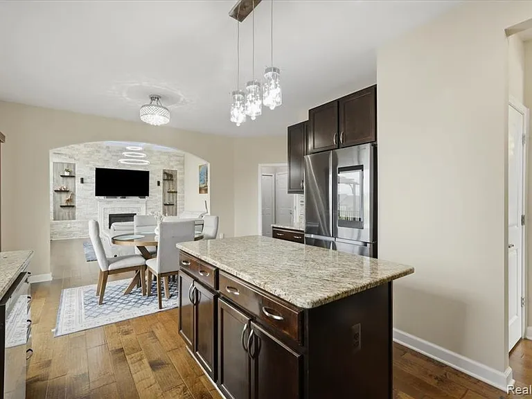 4810 E Stonegate Cir — Photo 18