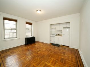 23-84 23rd St #B1, Astoria, NY 11105