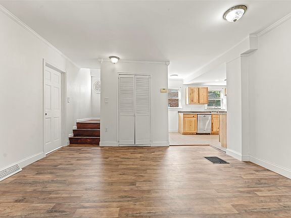 5th image of 20 Pierce St