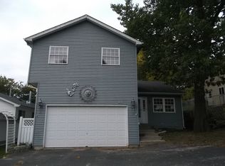 34 E Oak St, Fox Lake, IL 60020