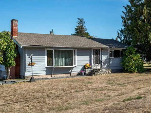 330 Temple St, Parksville, BC V9P 1C7