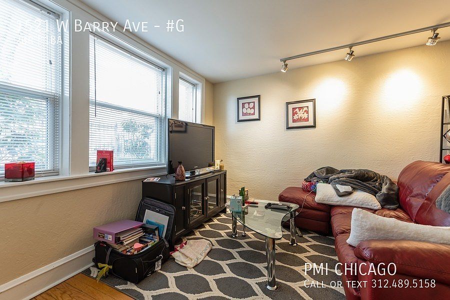 1st image of 1521 W Barry Ave #G