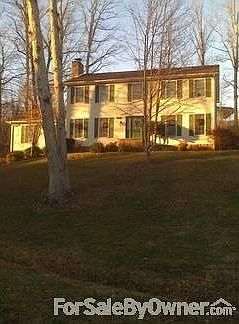 Amazing two-story colonial! : Adjacent to several acres of woods and at the end of a quiet cul-de-sa