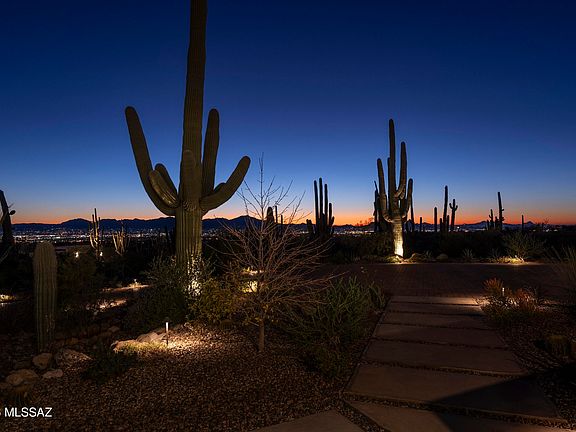 3rd image of 2126 E Desert Garden Dr