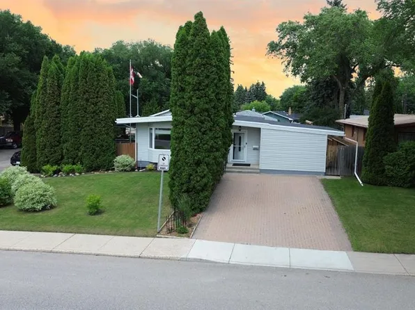 1801 Wilson CRESCENT, Saskatoon, SK S7J 2N8