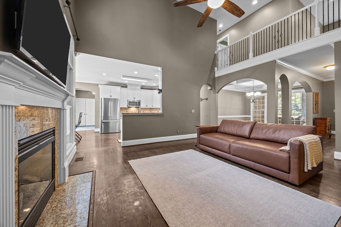 next background image