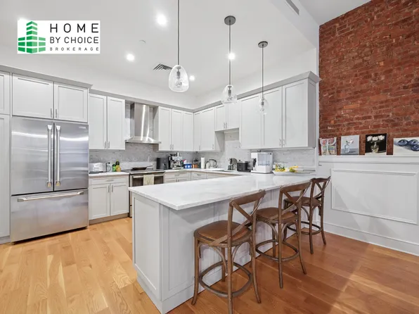 433 West Broadway image 5 of 17