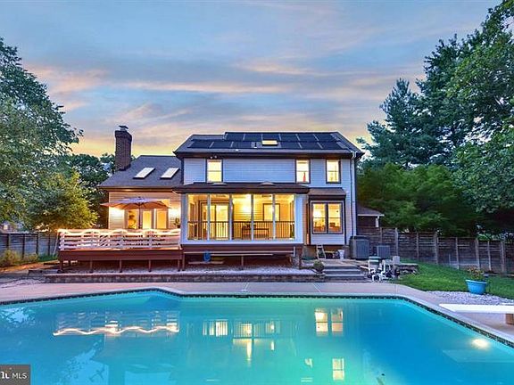 4th image of 5955 Kathmoor Dr