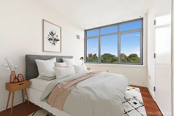 Rented by Compass | media 12