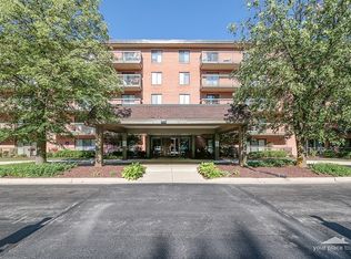 6443 Clarendon Hills Rd APT 507M, Willowbrook, IL 60527