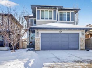 28 E Evansview Mnr NW, Calgary, AB T3P 0J7