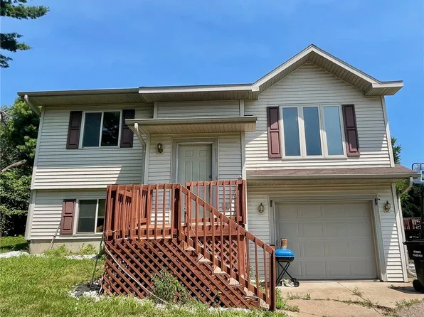 903 28th Avenue N, Menomonie, WI 54751