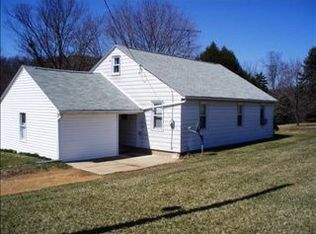 298 Hickory Dr, Auburn, PA 17922