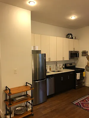 Rented by Trion Real Estate Management | media 30