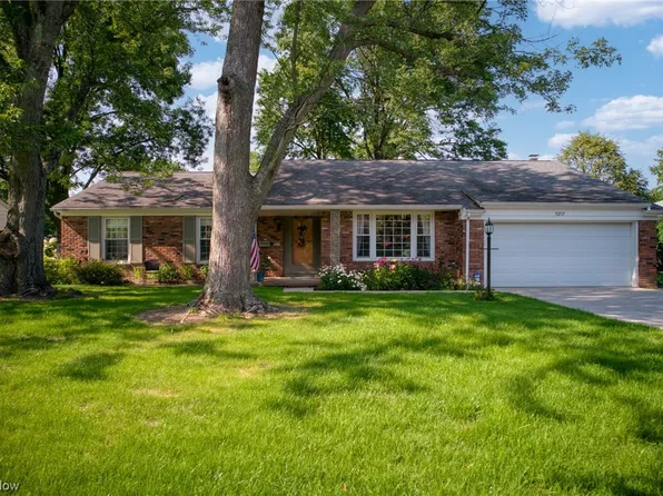 5217 Chickadee Ln, Lyndhurst, OH 44124