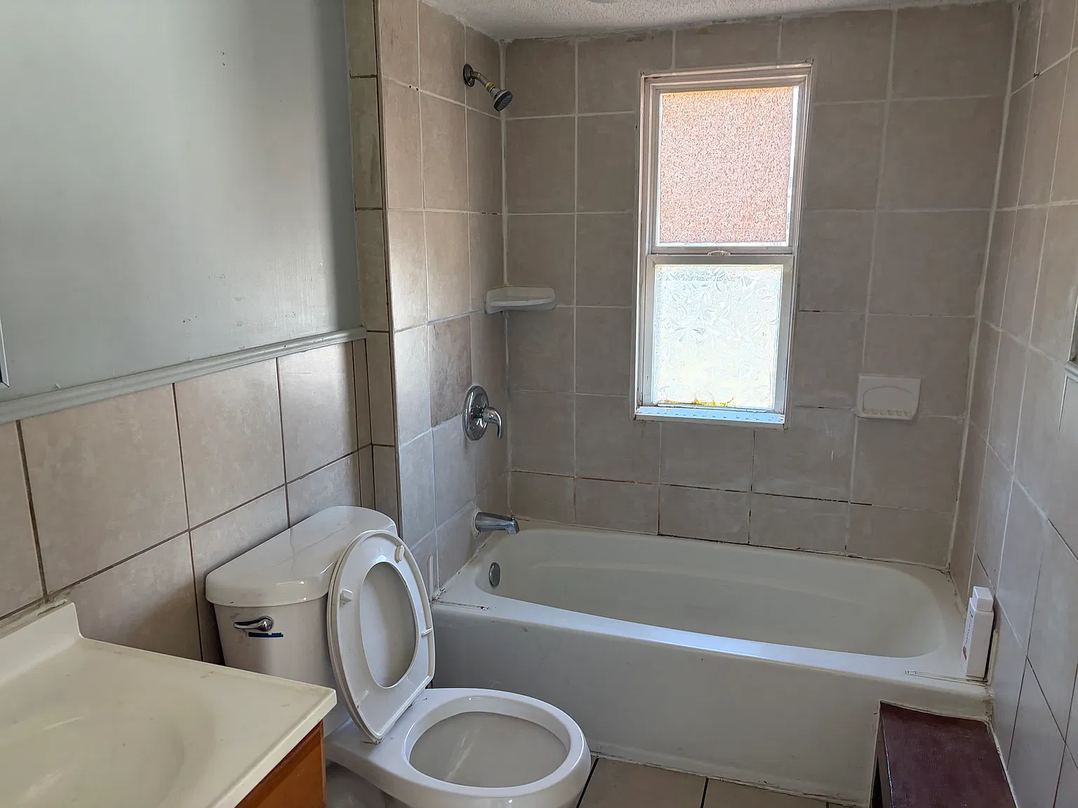 2 bed, $1,800 — Photo 3