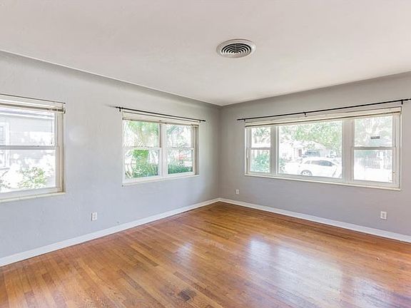 3rd image of 4432 4th Ave N