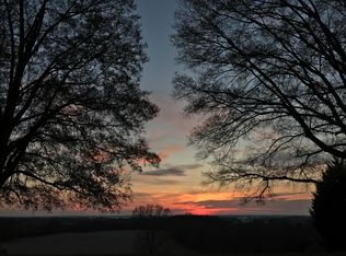 87 Reisingers Rd, Warsaw, VA 22572