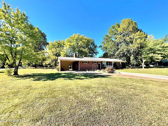 2nd image of 736 Old Highway 4 W
