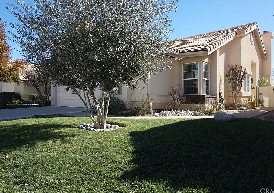 1st image of 900 Oakland Hills Dr