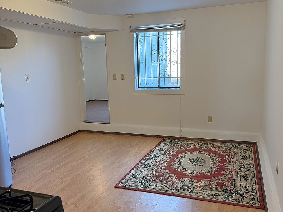 1st image of 2134 25th Ave