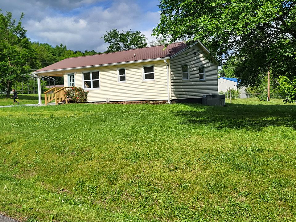 1st image of 105 Cottonwood Dr