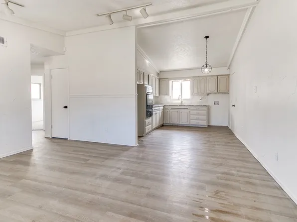 1132 NW 102nd St, Oklahoma City, OK 73114