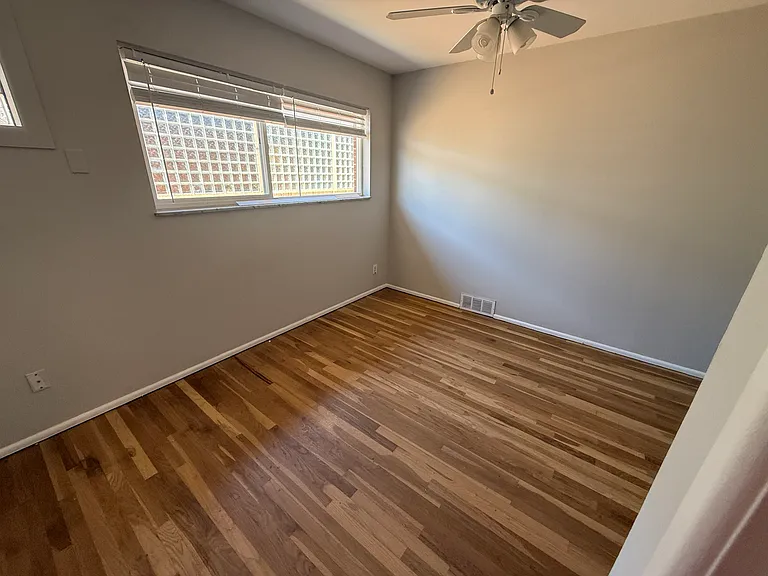 6599 Scanlan Ave #2E — Photo 9