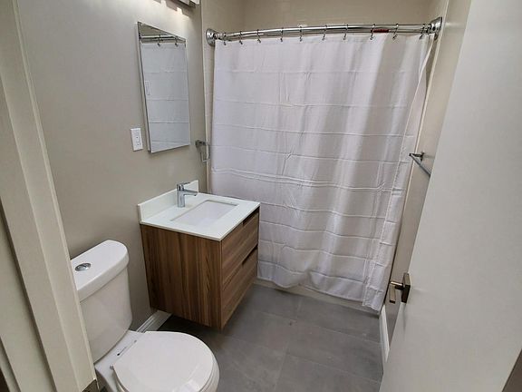 3rd image of 1456 Vallejo St APT 208