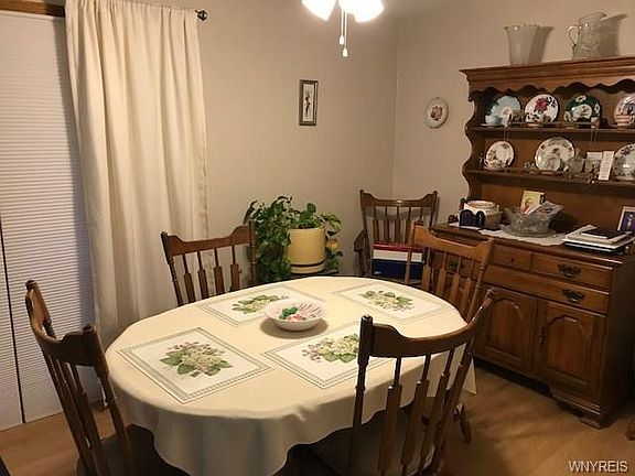 5th image of 136 Denrose Dr #7