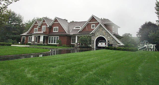 1st image of 44 Belvedere Dr