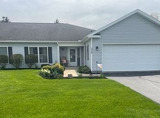 335 Walker Dr, Canandaigua, NY 14424