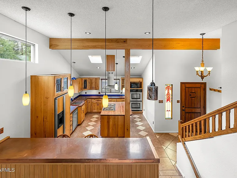 1535 E Appalachian Rd — Photo 10
