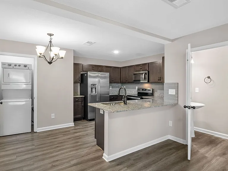 Glenstone Springs Dr - 432 — Photo 2