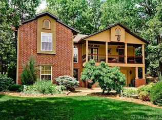 2304 Andrew Ct, Little Flock, AR 72756