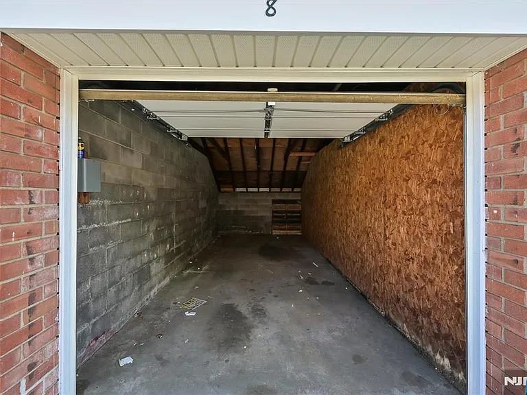 46 Knox Ter #2A — Photo 16