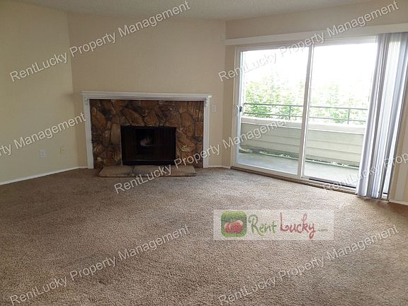 5th image of 3233 NE 12th St APT 302
