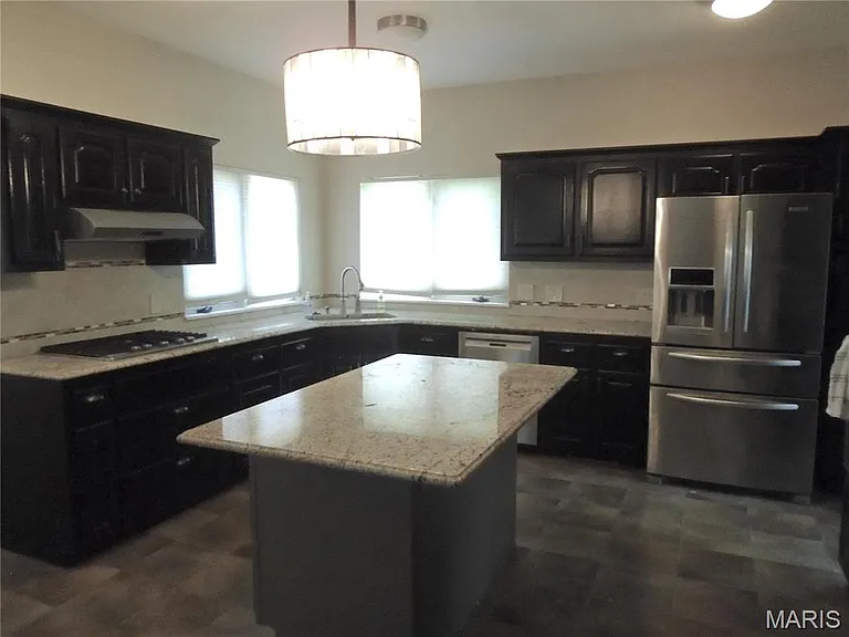 1109 Peachtree Ct — Photo 10