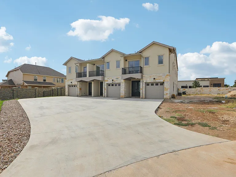 302 Tesla Cir — Photo 5