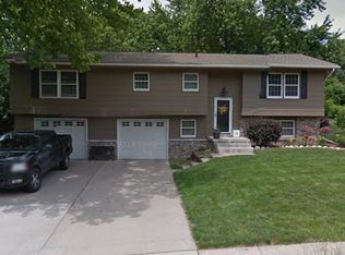 3111 Summit Vista Dr, Des Moines, IA 50321