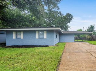 1616 Meadow Dr, Lake Charles, LA 70607