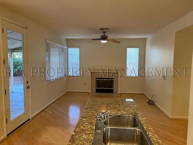 Kitchen/Family Room