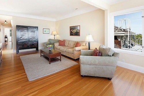 1st image of 111 Buena Vista Ter