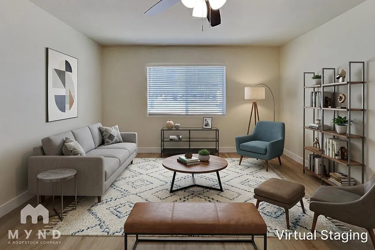 2 bed, 1.0 bath, 700 sqft, $1,375 — Photo 2