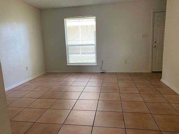 2nd image of 1408 Jade Ave #B