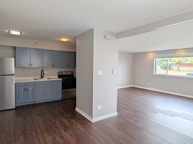 110 Cromwell Pl #1 — Photo 9