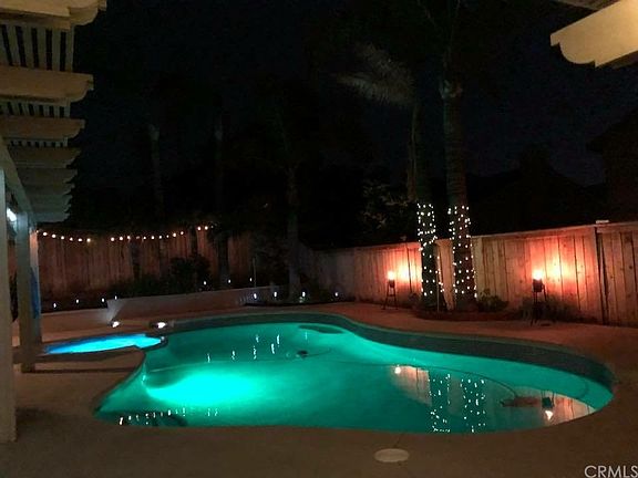 3rd image of 2856 S Buena Vista Ave